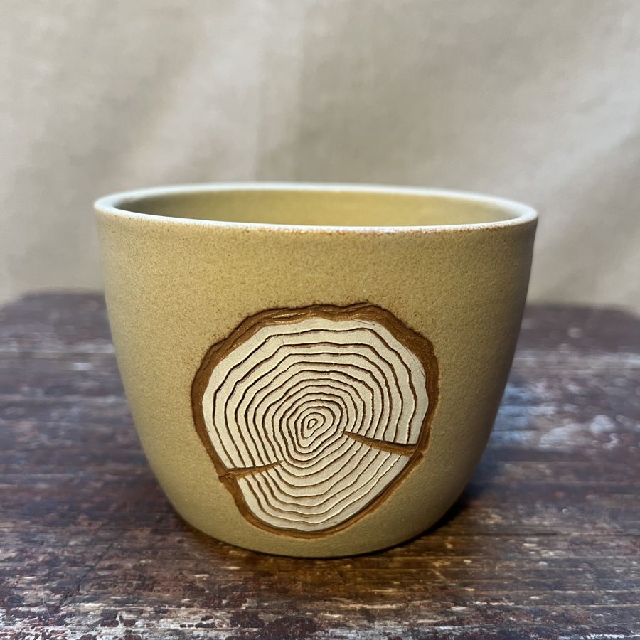 Květináč / kalíšek s letokruhy béžový