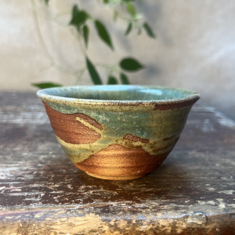 Dřevem pálený šálek tyrkysový