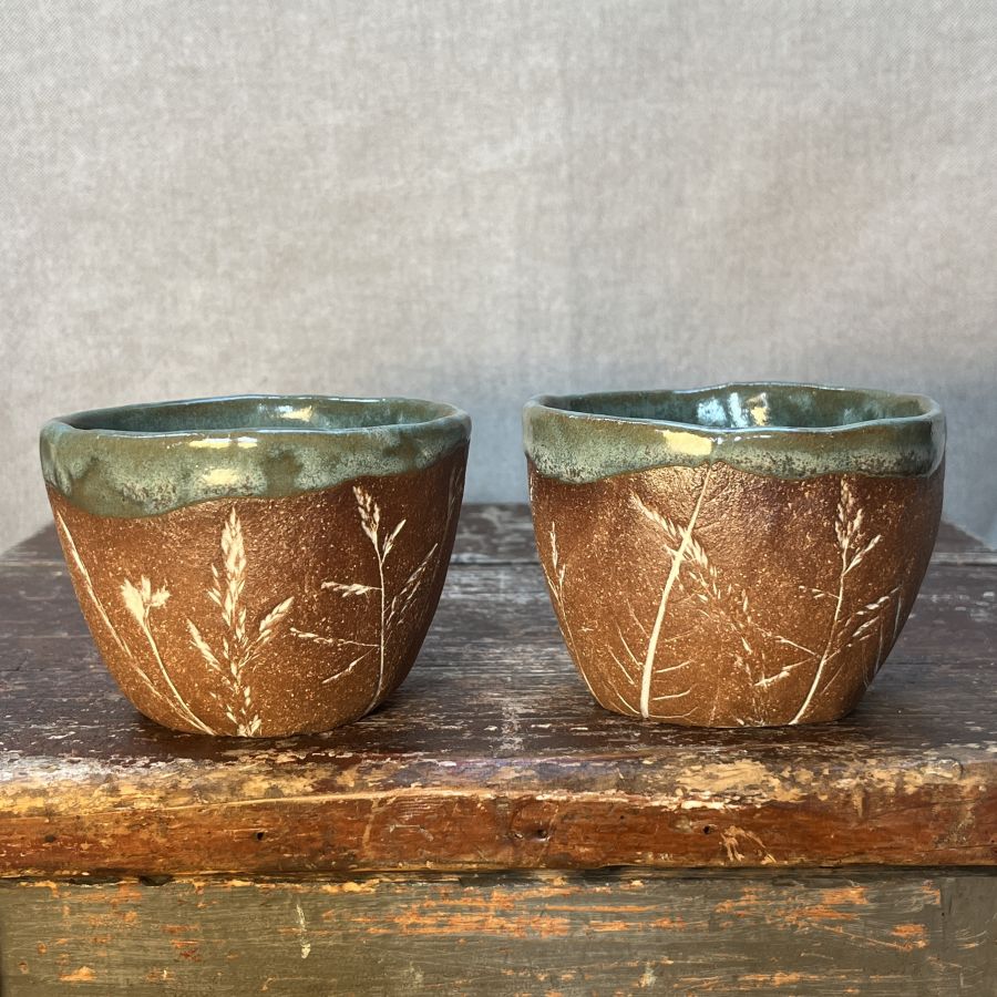 Mačkané kalíšky s luční trávou - pár