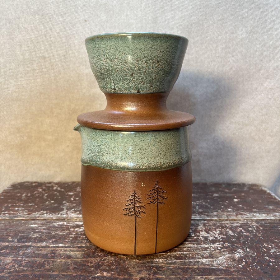 Kávový set - dripper a džbánek se smrky