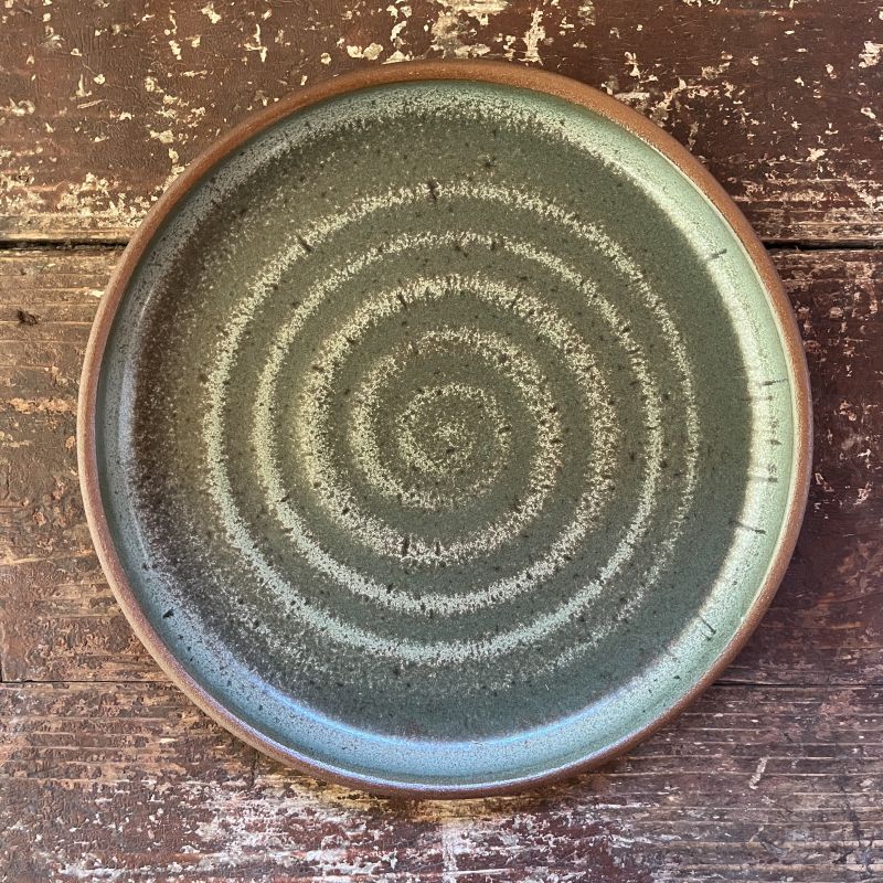 Talířek se spirálou zelenkavý