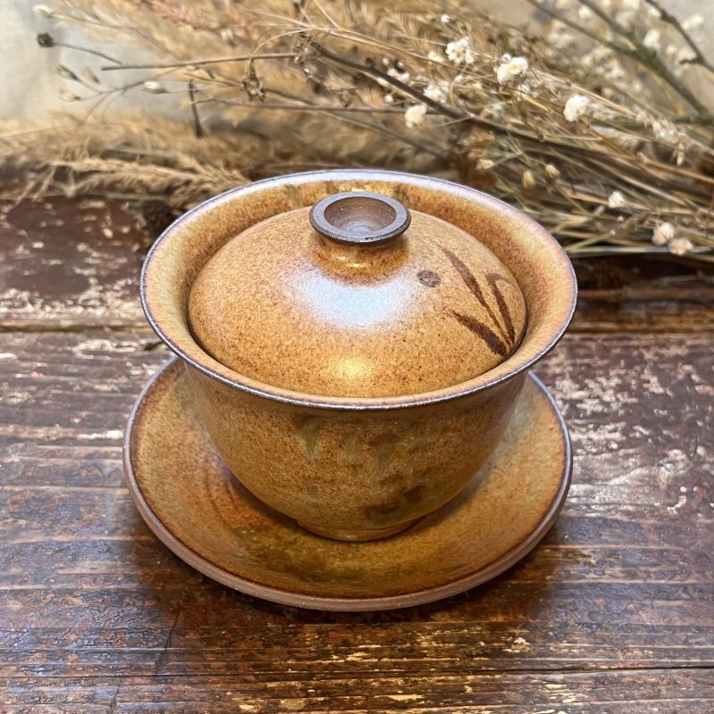 Gaiwan s trávou Rust