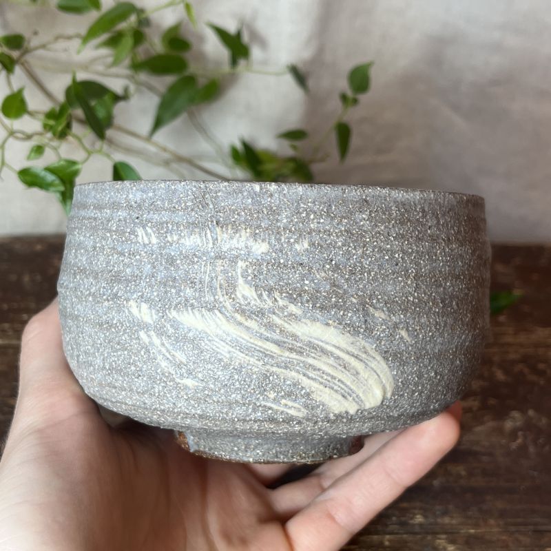 Šedý chawan Hakeme