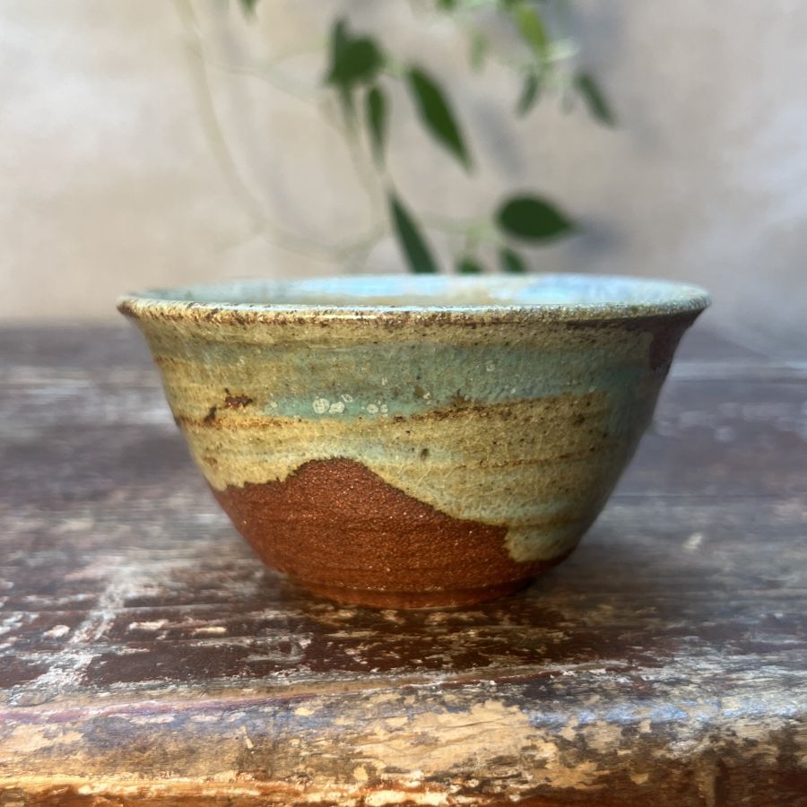 Dřevem pálený šálek tyrkysový