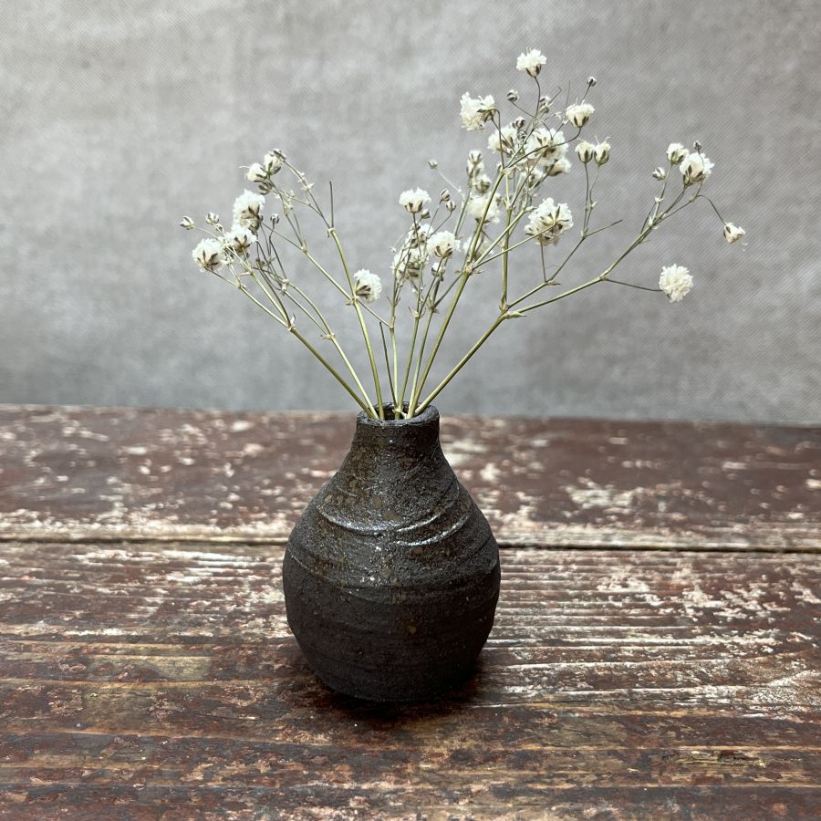 Mini vázička na luční kvítí černá