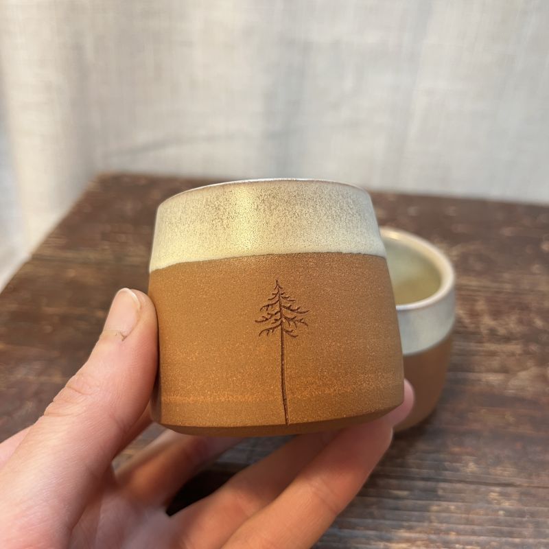 Dvojice kalíšků Smrky