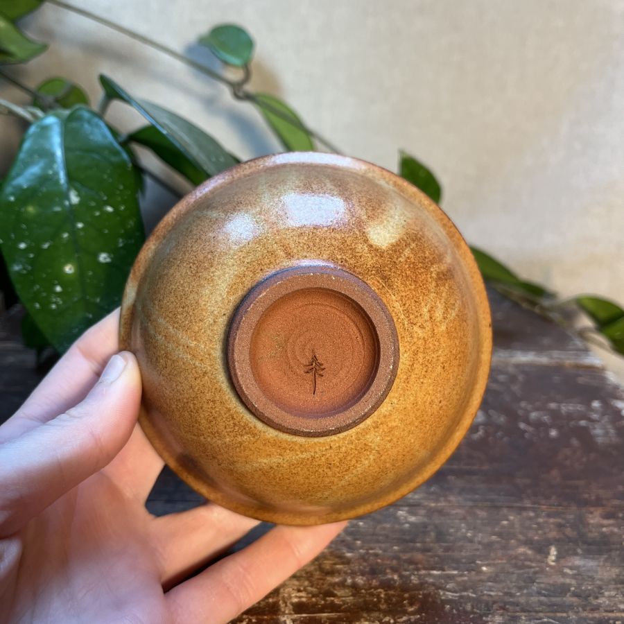 Čajová miska se spirálou