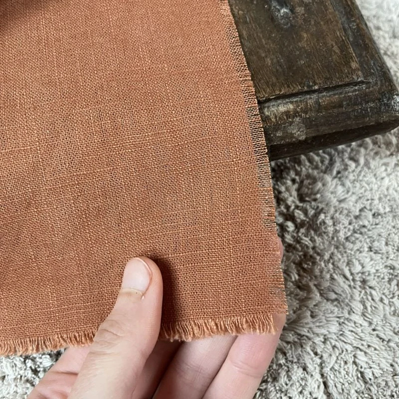 Lněné chabu s kapradinami v barvě rust