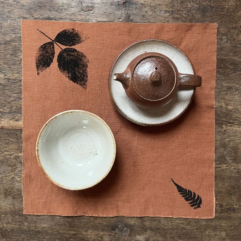 Lněné drobné chabu v barvě rust