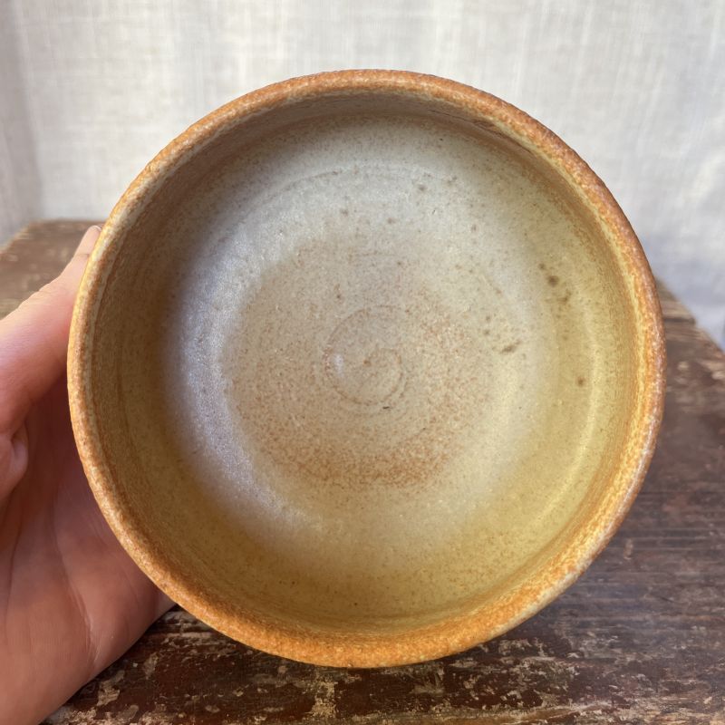 Chawan béžový s drobnou větvičkou