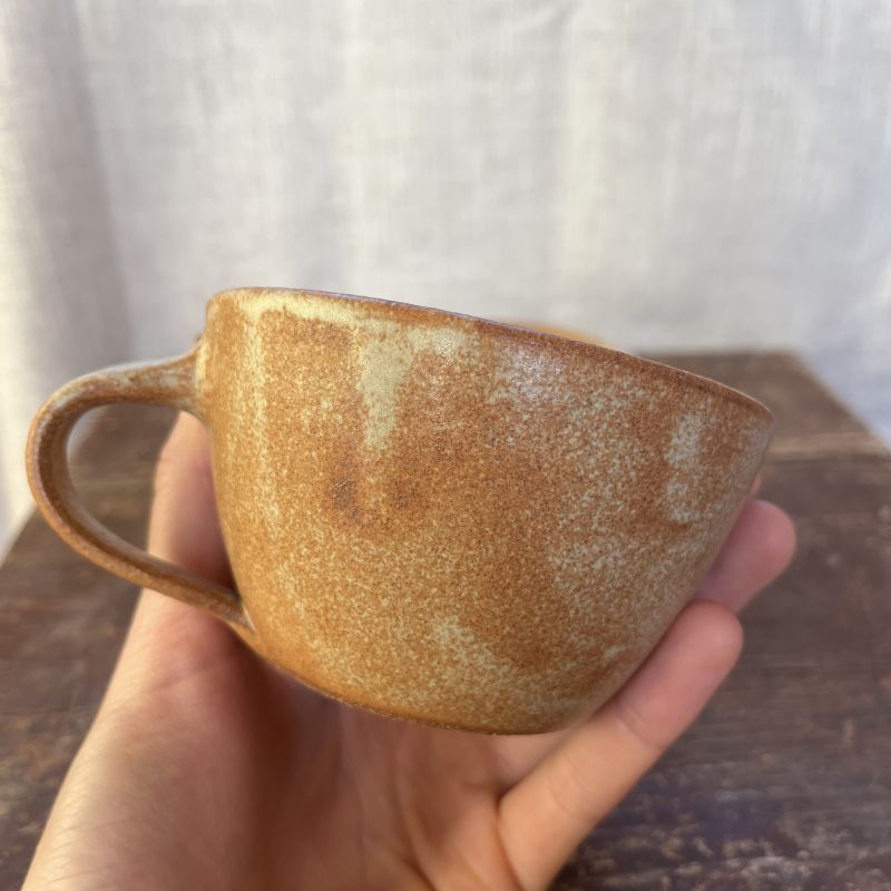 Dvojice hrnků se spirálou