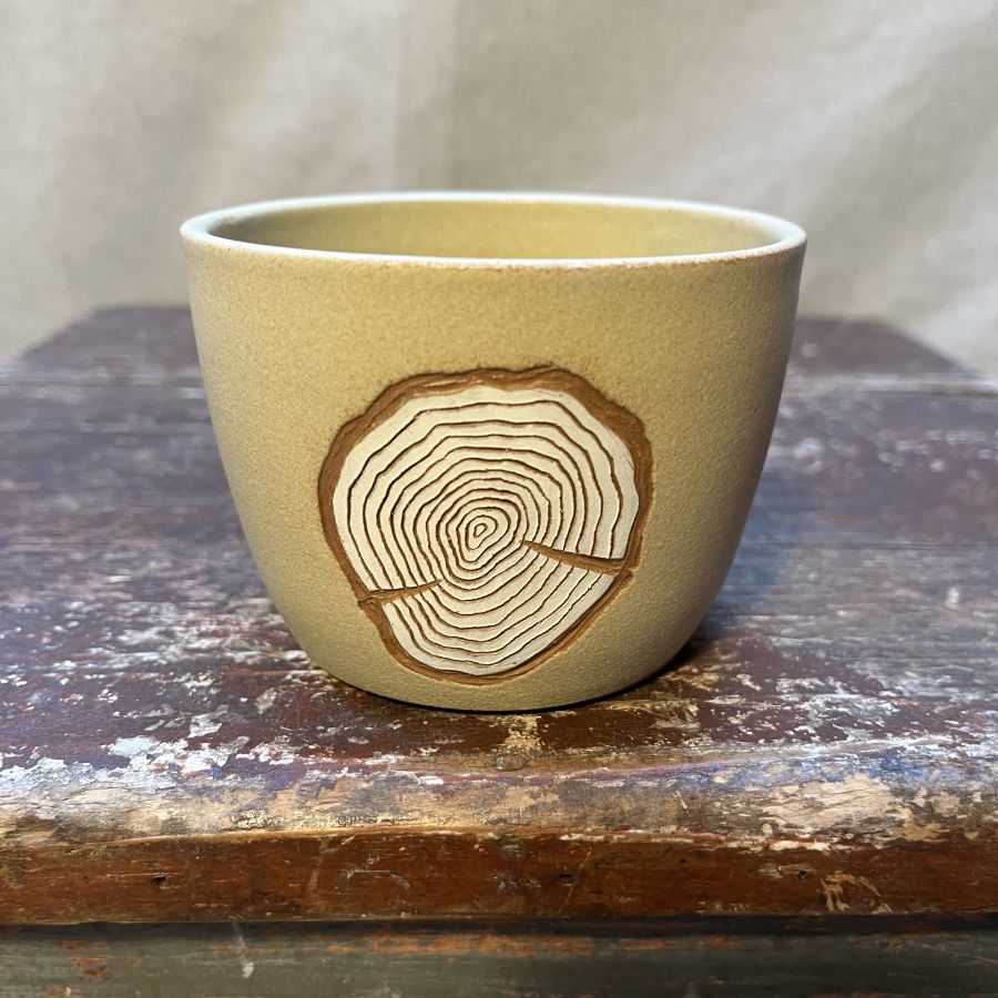 Květináč / kalíšek s letokruhy béžový