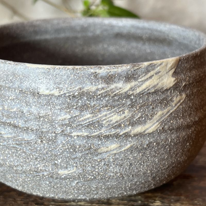 Šedý chawan Hakeme