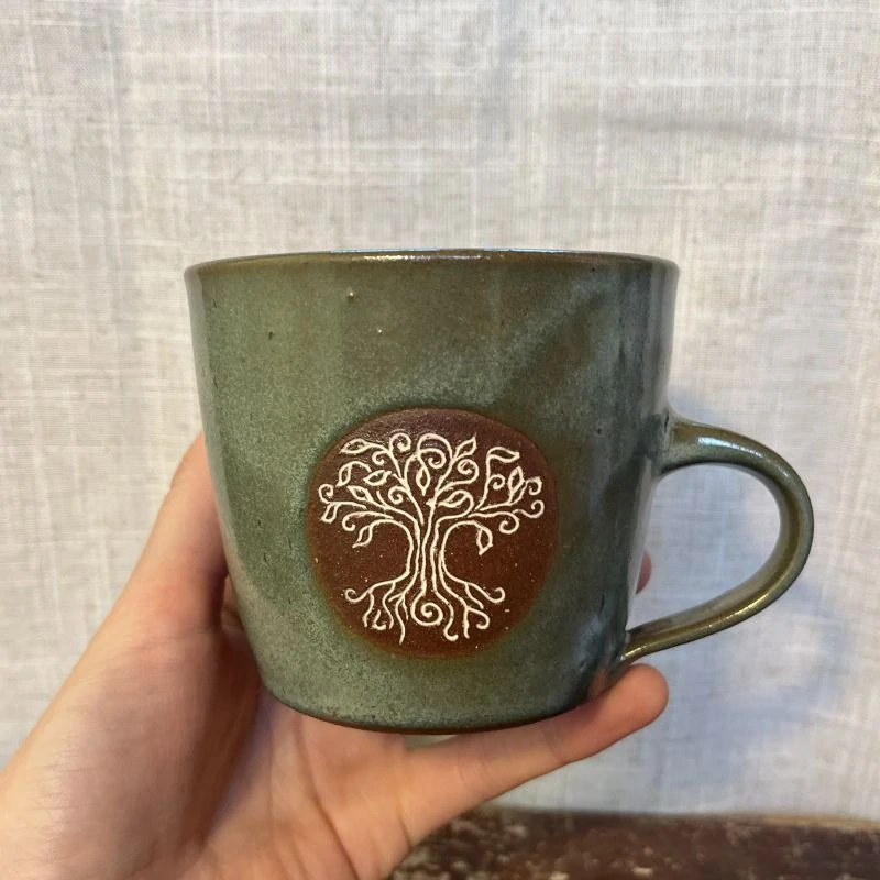 Hrnek Yggdrasil