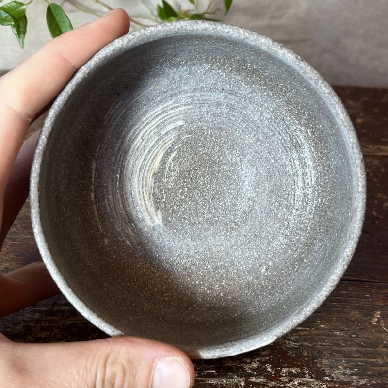 Šedý chawan Hakeme